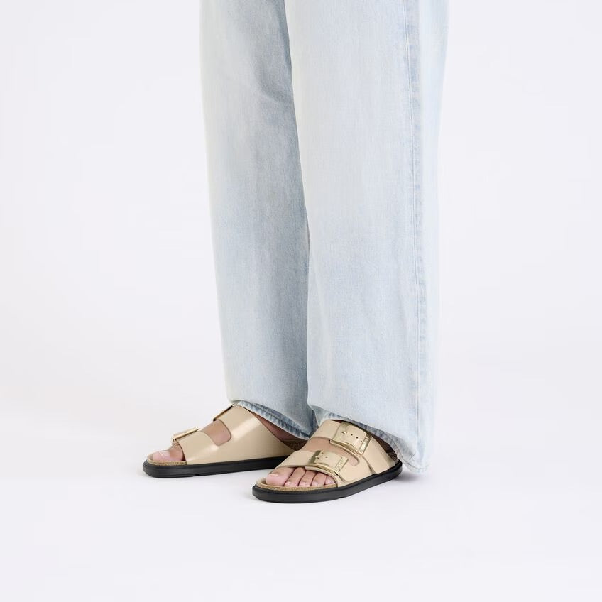 Birkenstock ARIZONA DROPLET BUCKLE 1029386 High Shine New Beige | Cuir Largeur Étroite - Dealorys