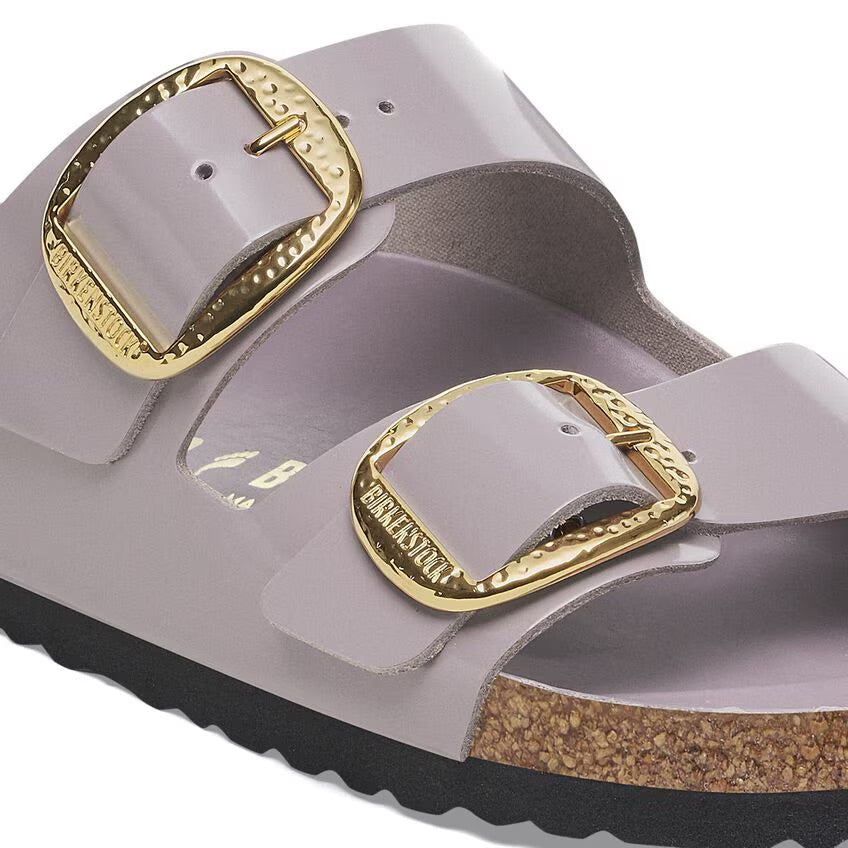 Birkenstock ARIZONA HAMMERED BIG BUCKLE 1029762 High Shine Faded Purple | Cuir Largeur Étroite - Dealorys