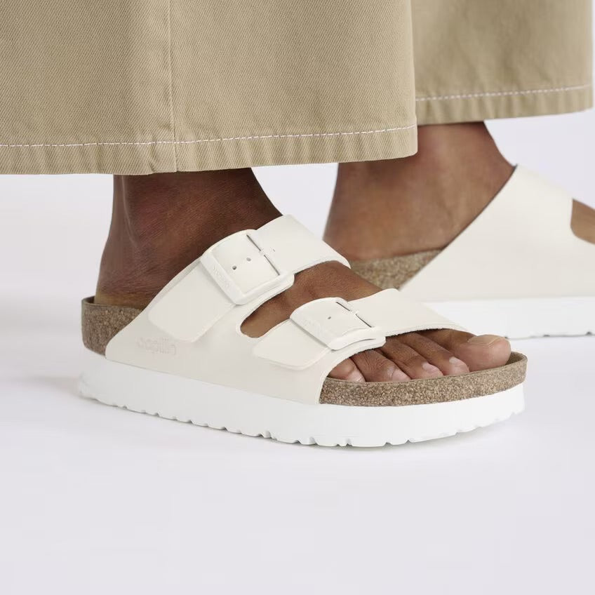 Birkenstock Papillio ARIZONA VEGAN PLATFORM 1029127 Eggshell | Birko-Flor Largeur Étroite - Dealorys
