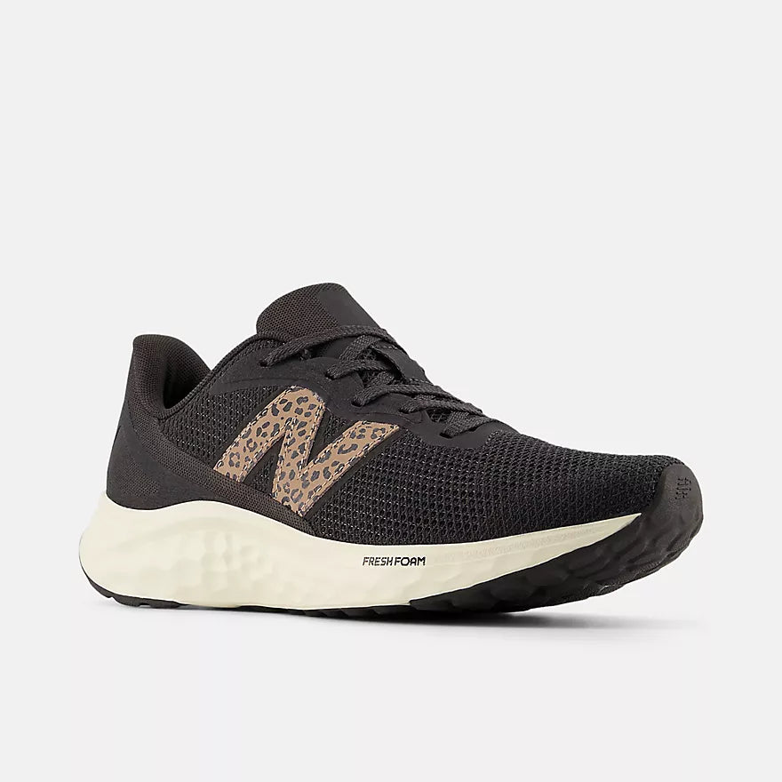 New Balance Arishi WARISIK4 Noir/Brun | Espadrilles de course - Dealorys