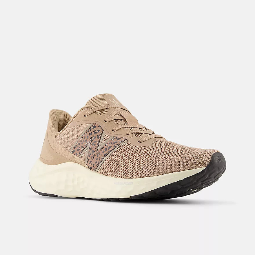 New Balance Arishi WARISIT4 Brun/Noir | Espadrilles de course - Dealorys