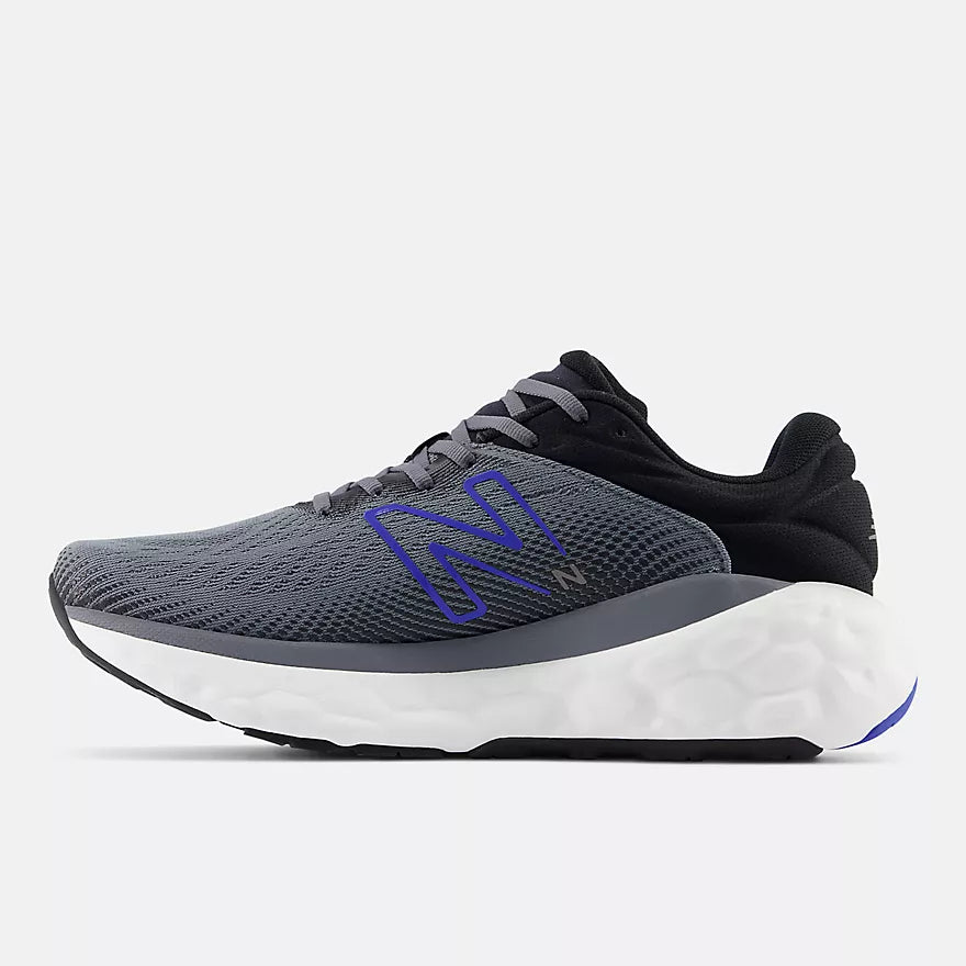 New Balance M840FCB Castlerock/Bleu Marine/Noir | Espadrilles de course - Dealorys