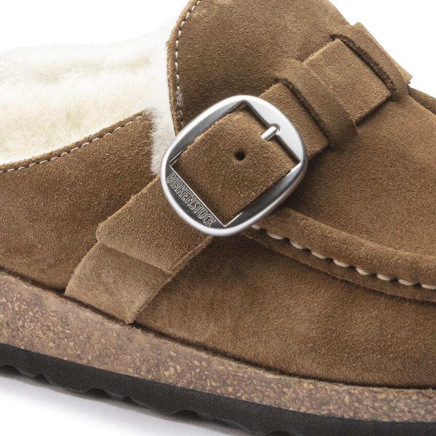 Birkenstock BUCKLEY SHEARLING 1018127 Tea Suede pour Femmes Largeur Étroite - Dealorys