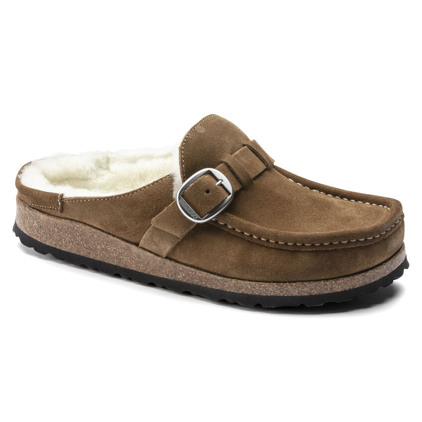 Birkenstock BUCKLEY SHEARLING 1018127 Tea Suede pour Femmes Largeur Étroite - Dealorys