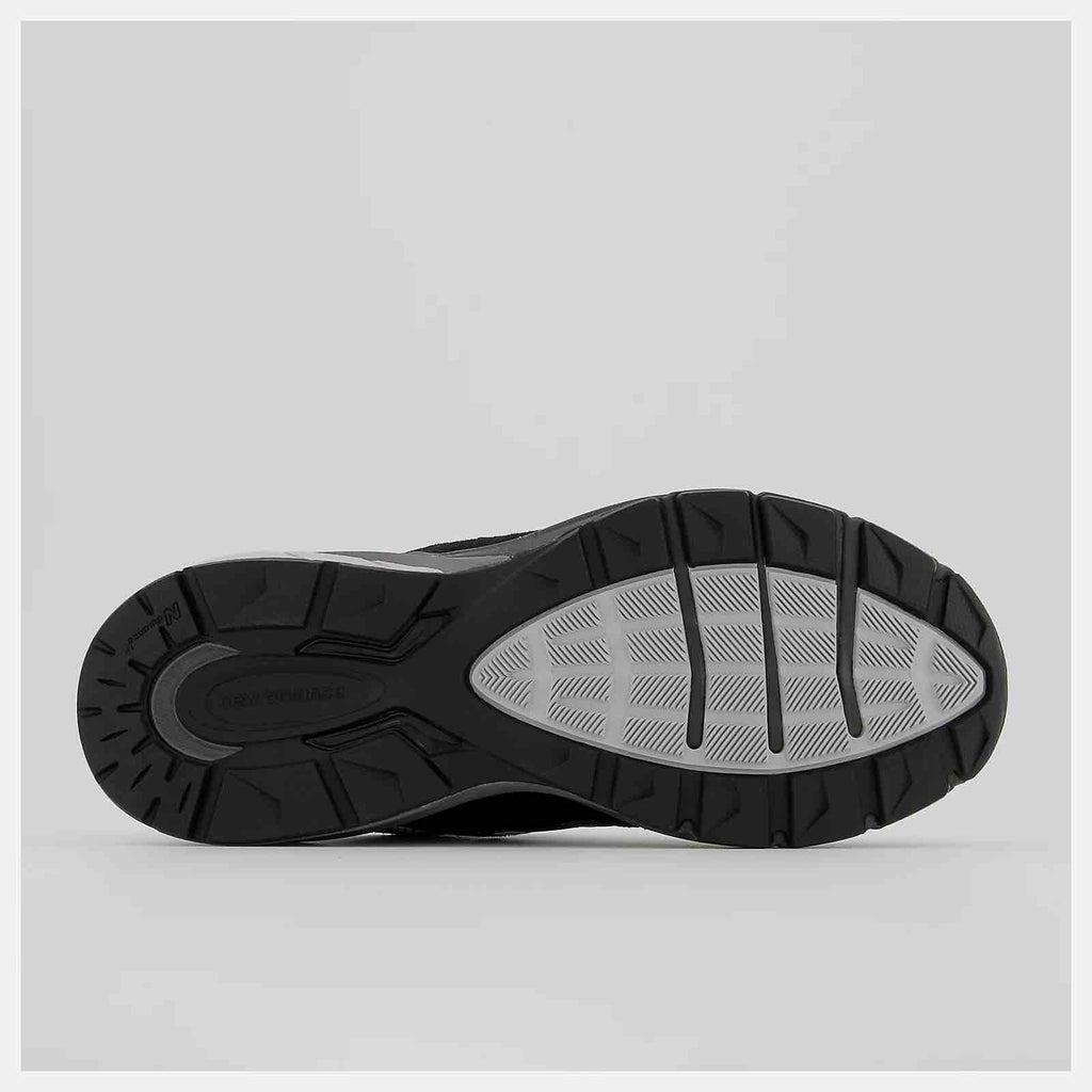 New Balance W990BK5 Noir Chaussures de course pour femmes avec semelles amovibles - Dealorys