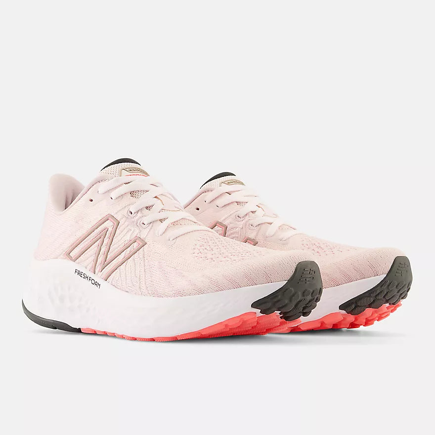 New Balance WVNG0CP5 Rose/Pamplemousse | Espadrilles de course - Dealorys